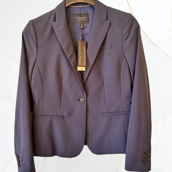 Banana Republic Jackets & Blazers - NWT Women's Banana Republic Classic Fit Marzotto Italian Wool Blend Blazer